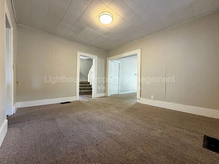 1011 Quarry Ave NW — Photo 13