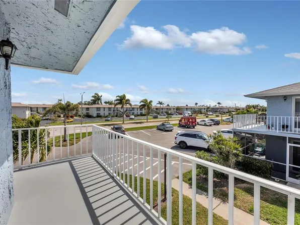 240 Palm DR #2, NAPLES, FL 34112