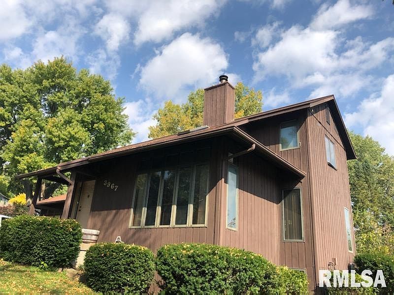 1st image of 3967 Valley View Dr