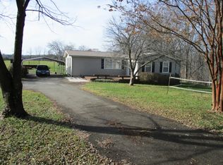 1249 Carriage Ln, Vinton, VA 24179