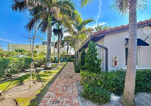 201 S Ocean Blvd Photo 1