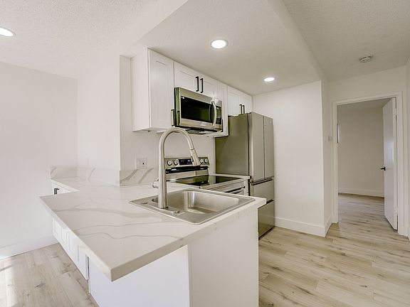 3rd image of 4341 Texas St APT 7