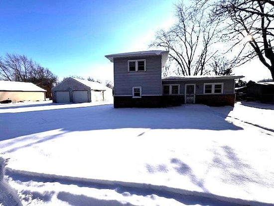 304 E Jackson Rd, Chesterton, IN 46304