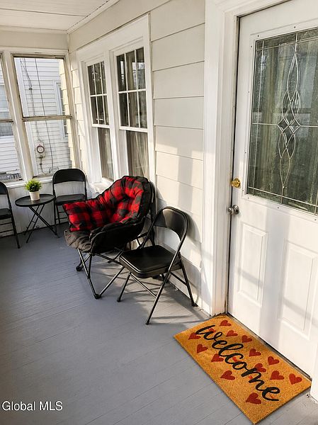 5th image of 333 Mountain Street