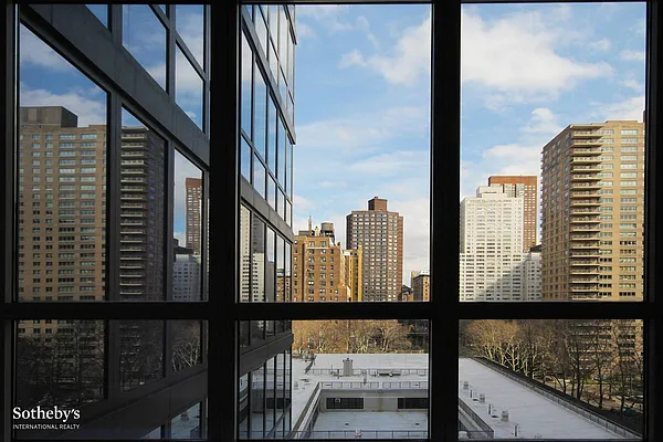 Rented by Sotheby's International Realty | media 8