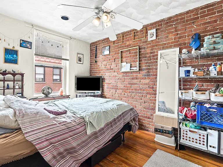 178 Salem St #6 — Photo 8