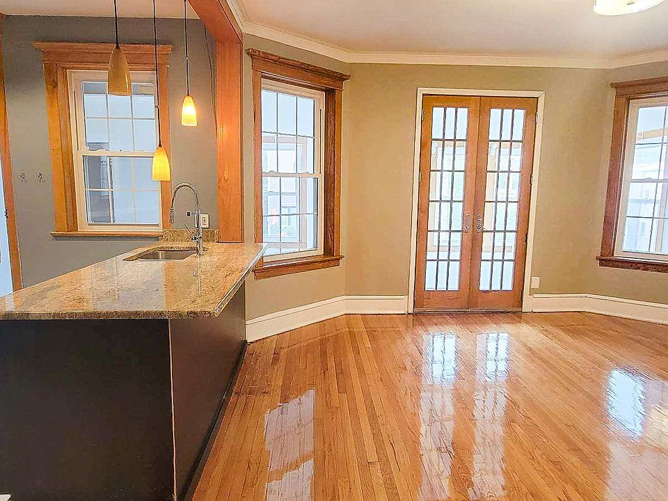 1st image of 1312 W Winnemac Ave #3F