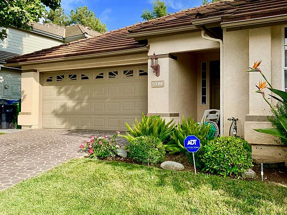4th image of 5388 Evanwood Ave