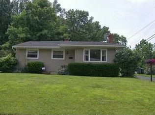 5331 Eisenhower Rd, Columbus, OH 43229