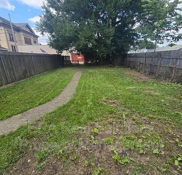 57 Wisconsin Ave — Photo 30