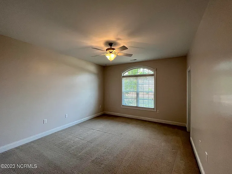 206 Sandy Springs Rd — Photo 20