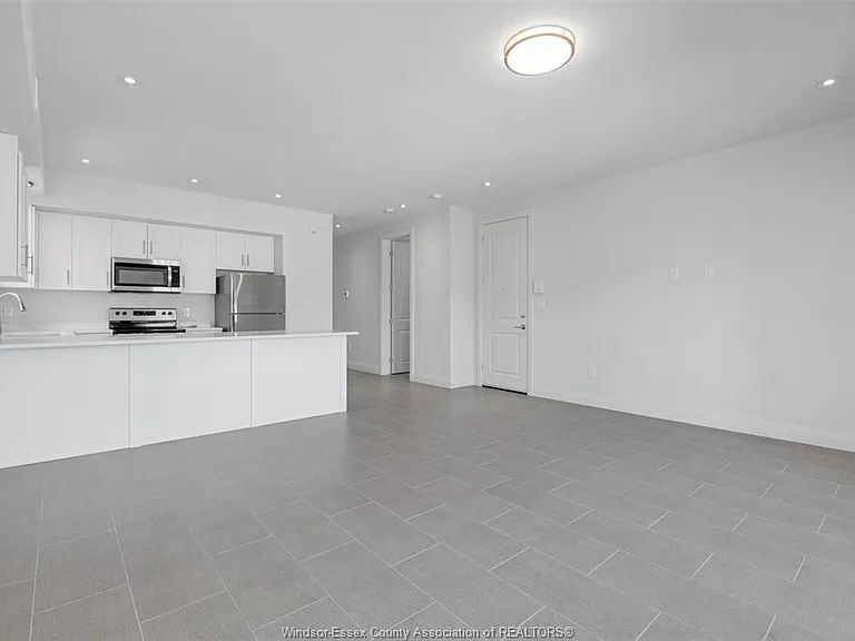 233 Watson Ave #306 — Photo 4
