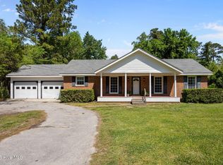 611 Hubert Boulevard, Hubert, NC 28539
