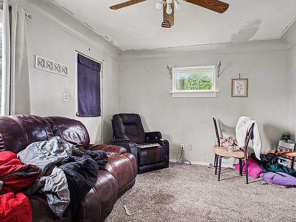 3rd image of 2217 E Judd Rd