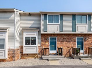 4995 Crooks Rd, Royal Oak, MI 48073