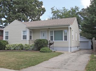 509 S Prairie Ave, Mundelein, IL