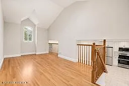 18 Lucy Loop — Photo 8
