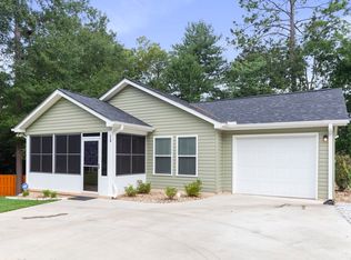 118 Branch St, Walhalla, SC 29691