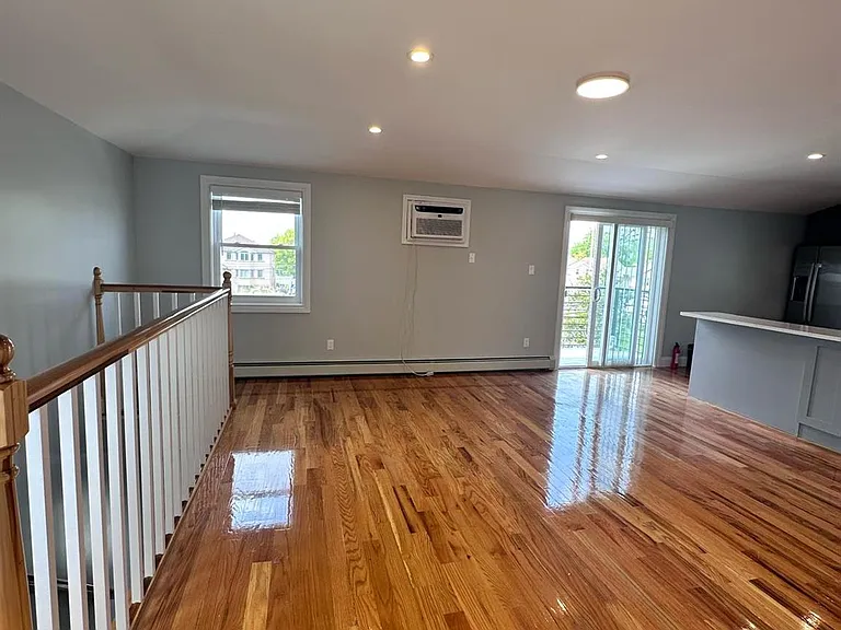 9976 164th Ave — Photo 3