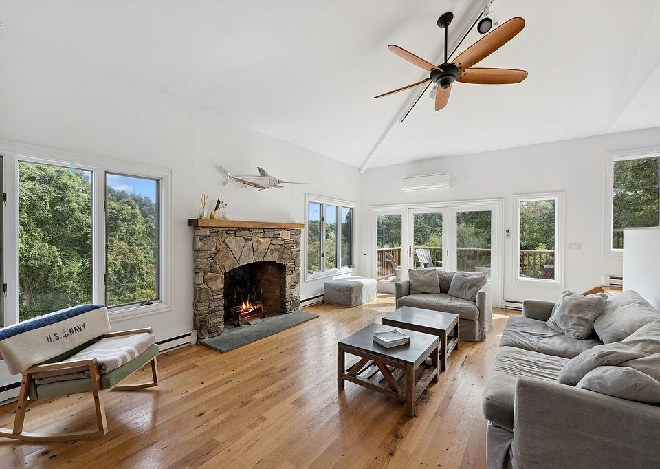 15 Clearview Dr, Montauk, NY 11954 Zillow