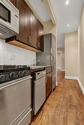 Rented by Cooper & Cooper Real Estate | media 13