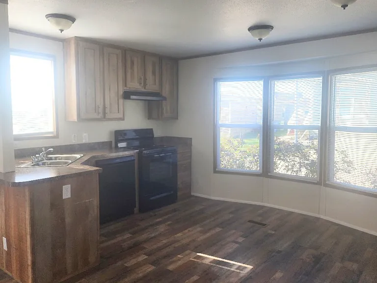 8012 Hidden View Cir — Photo 1