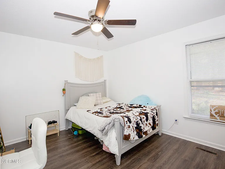 901 Glendale Dr — Photo 31