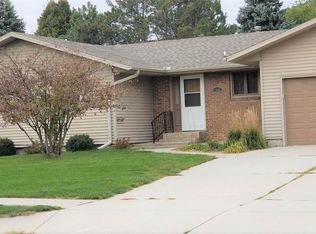 1802 W Benjamin Ave, Norfolk, NE 68701