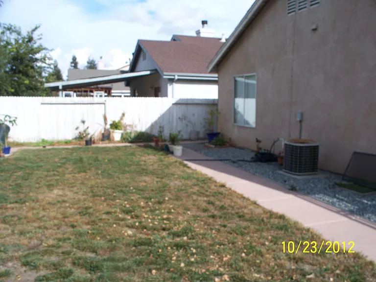 301 Red Robin Dr — Photo 5
