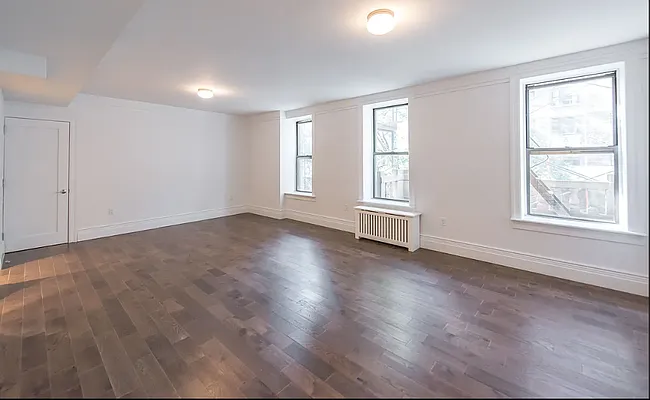 Rented by Compass | media 10