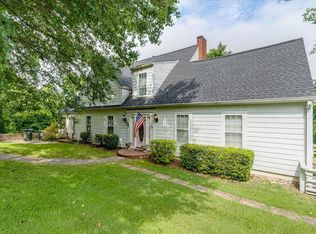 2884 Crest Terrace Dr, Chattanooga, TN 37404