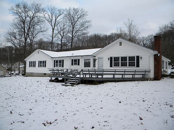 Large Deck off the Family Room