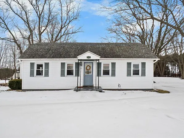 9941 Heights Ravenna Rd, Ravenna, MI 49451