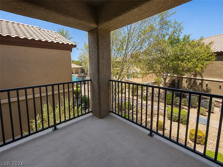 6868 Sky Pointe Dr #2006 — Photo 11