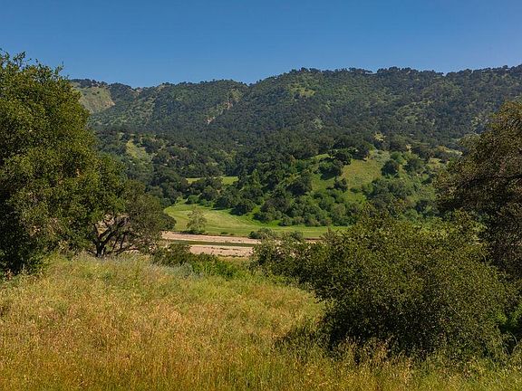 3rd image of 0 Thomas St