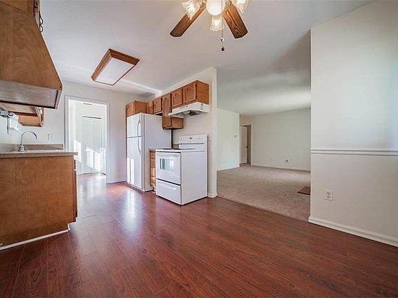 5th image of 431 Walnut Dr