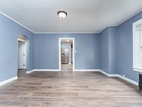 4th image of 26475 W Michigan Ave