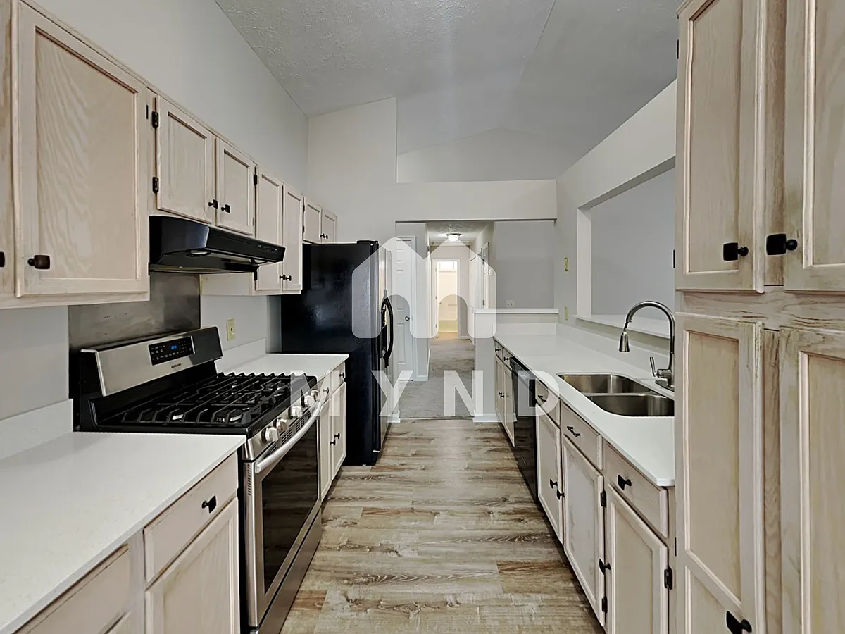 Building Photo - 3802 Starlight Trl