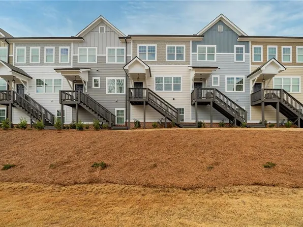3761 Oxford Cir, Doraville, GA 30340
