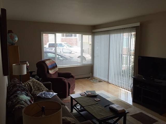 1st image of 800 1st Ave N APT 28