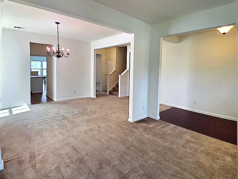 7612 Oakfield Way — Photo 9