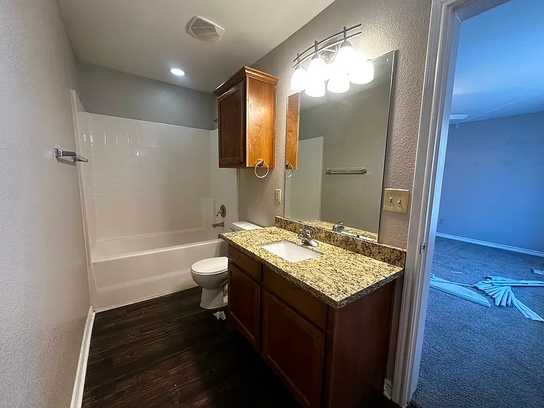 2527 Pascal Ct — Photo 10
