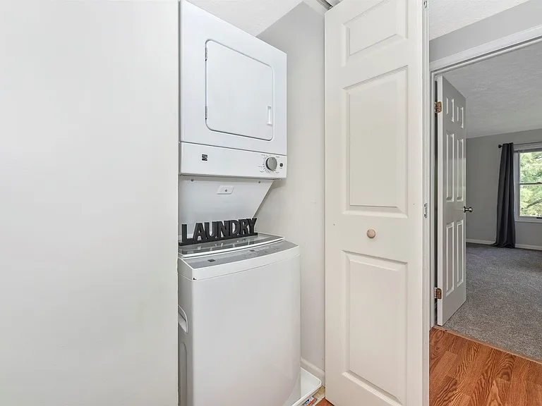 802 Stratford Way #K — Photo 38