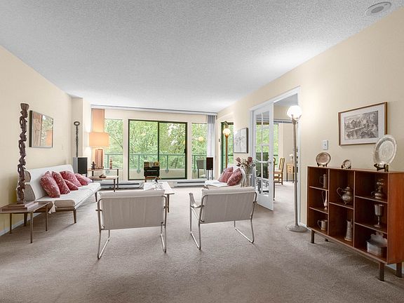 5th image of 8811 Lansdowne Rd #505