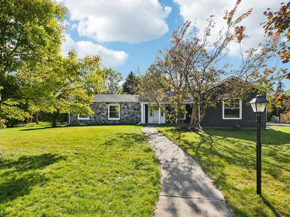 845 E Ellsworth LANE, Bayside, WI 53217