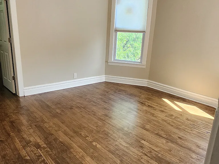 2032 N Kostner Ave #3 — Photo 8