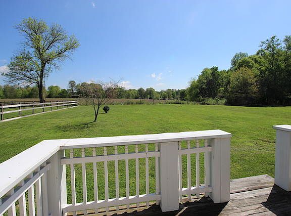 4th image of 160 Pebble Branch Dr
