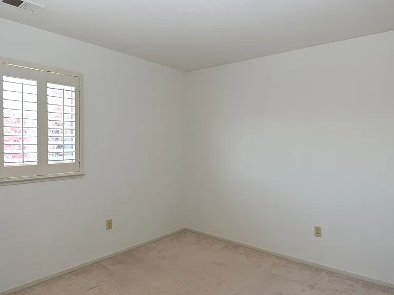 1105 Vista Pointe Cir — Photo 23