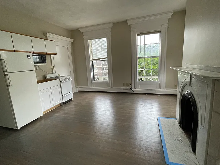 248 Lafayette St #7 — Photo 2