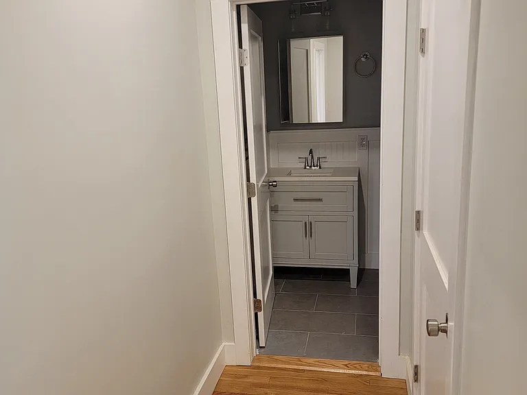 731 N Broadway #2 — Photo 11